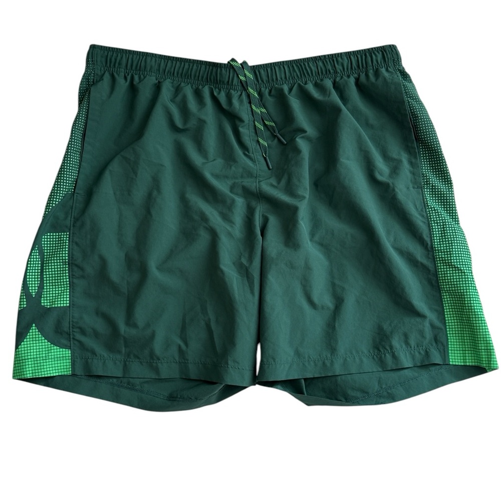 Under Armour Heat Gear Mens Size XXL Green Loose Pull On Athletic Shorts